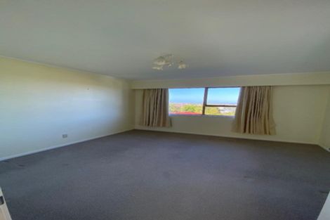 Photo of property in 50 Agincourt Street, Glenfield, Auckland, 0629