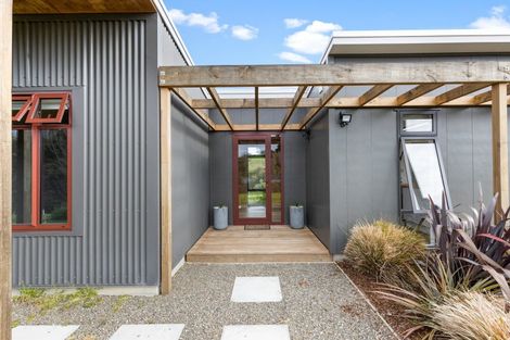 Photo of property in 62 Kingsdale Park Drive, Aokautere, Palmerston North, 4471