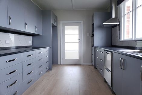 Photo of property in 10 Meyer Street, Waimate, 7924