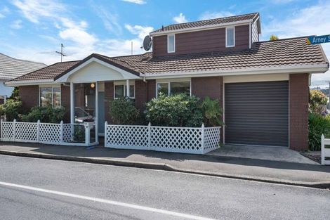 Photo of property in 86 Bay View Road, South Dunedin, Dunedin, 9012