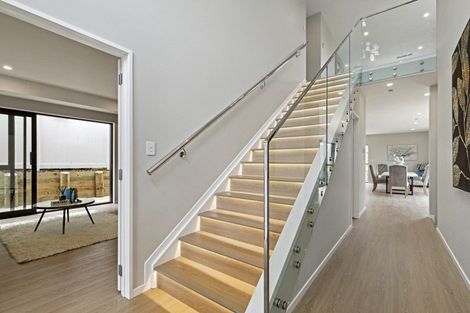 Photo of property in 15 Bela Vista Boulevard, Swanson, Auckland, 0614