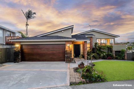 Photo of property in 1/46 Westpark Drive, West Harbour, Auckland, 0618