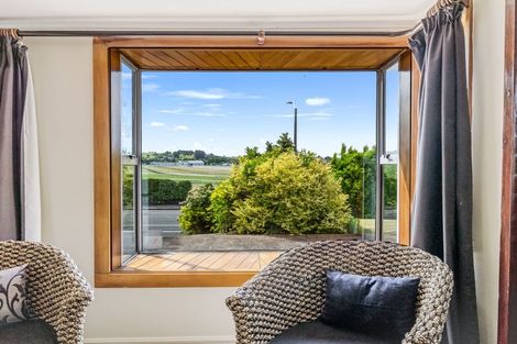 Photo of property in 31 Jackson Street, College Estate, Whanganui, 4500