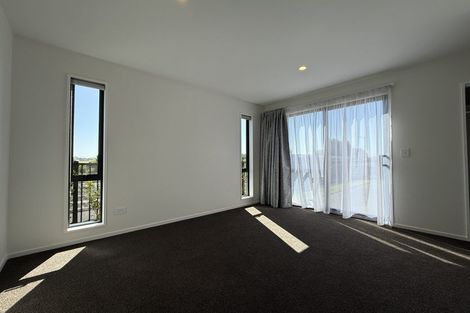 Photo of property in 2 Paradise Way, Halswell, 8025