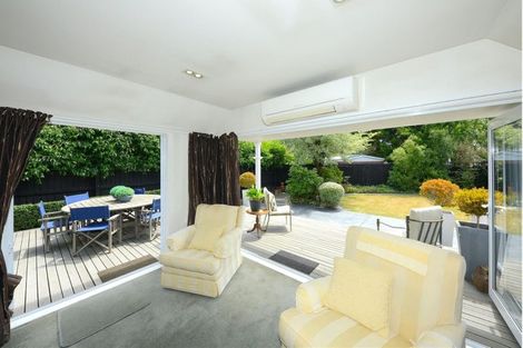 Photo of property in 62 Kotare Street, Fendalton, Christchurch, 8041