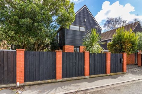 Photo of property in 2b Coles Place, St Albans, Christchurch, 8014