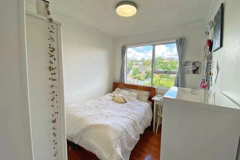 Photo of property in 22 Squirrel Lane, Browns Bay, Auckland, 0630