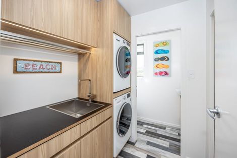 Photo of property in 8b Government Road, Raglan, 3225