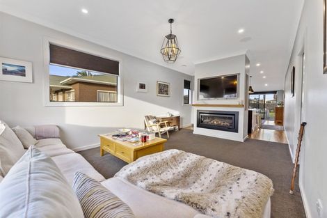 Photo of property in 7 Massey Street, Westown, New Plymouth, 4310