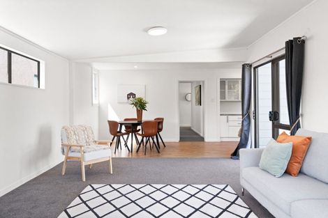 Photo of property in 380 Bay View Road, Saint Clair, Dunedin, 9012