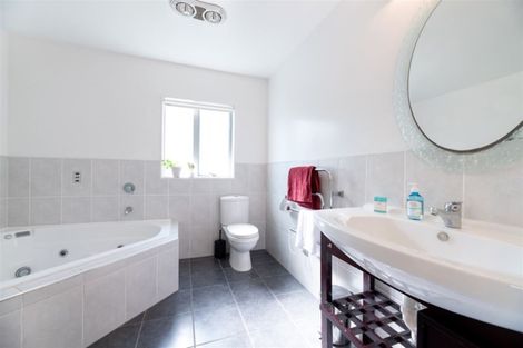 Photo of property in 41d Terra Nova Street, Glen Eden, Auckland, 0602