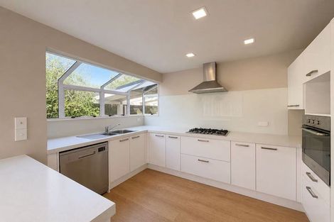 Photo of property in 13a King Richard Place, Browns Bay, Auckland, 0630
