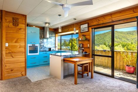Photo of property in 312e Waikawa Road, Waikawa, Picton, 7220