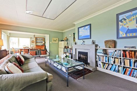 Photo of property in 15 Rakau Street, Havelock North, 4130