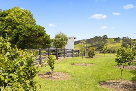 Photo of property in 948 Awhitu Road, Pollok, Waiuku, 2683