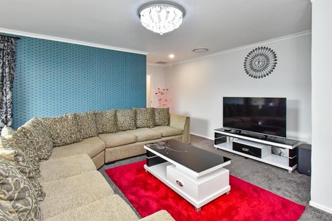 Photo of property in 9 Marblewood Grove, Pukekohe, 2120