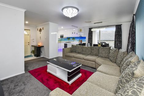 Photo of property in 9 Marblewood Grove, Pukekohe, 2120