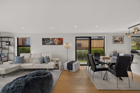 Photo of property in 25 Double Cone Road, Jacks Point, Queenstown, 9371