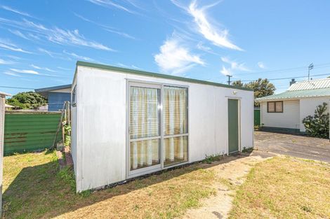 Photo of property in 21 Hood Street, Castlecliff, Whanganui, 4501