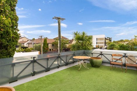 Photo of property in 19 Derby Street, St Albans, Christchurch, 8014