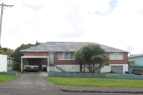 Photo of property in 26 Eastglen Road, Glen Eden, Auckland, 0602