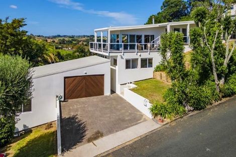 Photo of property in 193 Sandspit Road, Shelly Park, Auckland, 2014