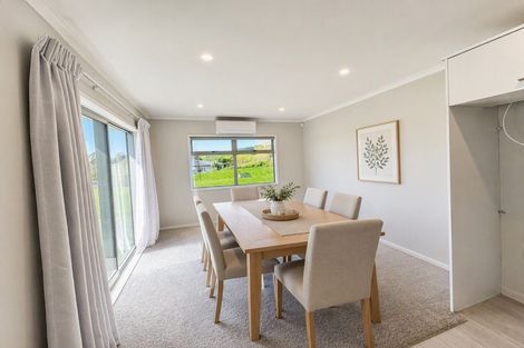 Photo of property in 94 Racecourse Road, Waipawa, 4210