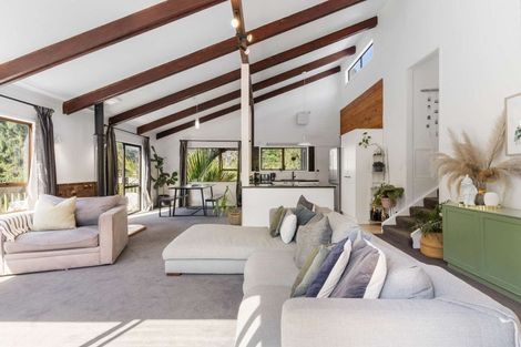 Photo of property in 2/13a Eskdale Road, Birkdale, Auckland, 0626