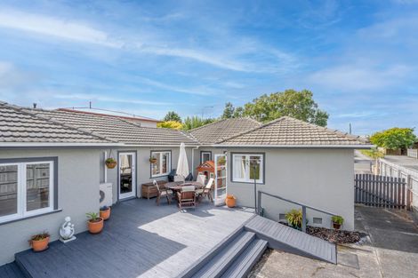 Photo of property in 222 Vogel Street, Roslyn, Palmerston North, 4414