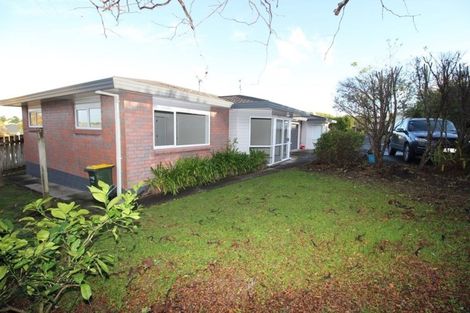 Photo of property in 130m Lakeside Drive, Orewa, 0931