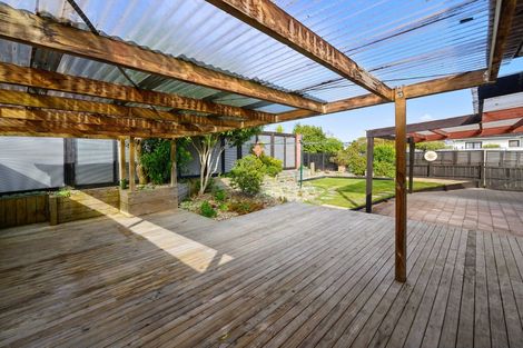 Photo of property in 1a Aries Place, Kawaha Point, Rotorua, 3010