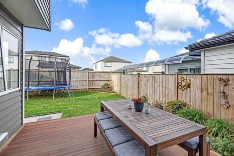 Photo of property in 27 Lusitano Drive, Karaka, Papakura, 2113