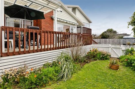 Photo of property in 3/56 Kiwi Esplanade, Mangere Bridge, Auckland, 2022