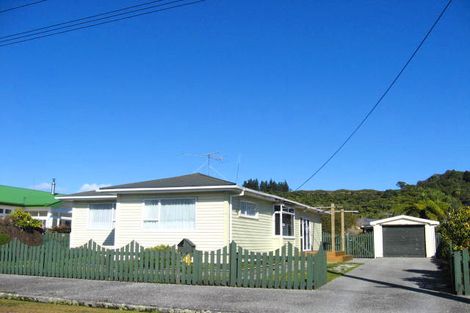 Photo of property in 4 Eva Street, Greymouth, 7805