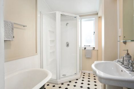 Photo of property in 32 Alpha Street, Cambridge, 3434