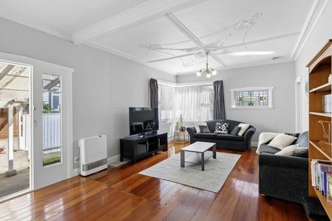 Photo of property in 12 Cressy Street, Waterloo, Lower Hutt, 5011