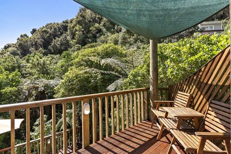 Photo of property in 41 Rona Street, Eastbourne, Lower Hutt, 5013