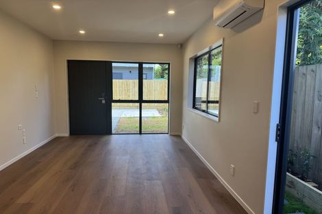 Photo of property in 14e Serjeant Street, Henderson, Auckland, 0612