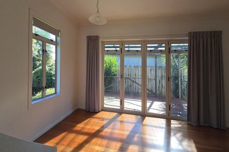 Photo of property in 17 Anzac Avenue, Onekawa, Napier, 4110