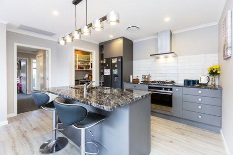 Photo of property in 4a Golders Road, Elderslea, Upper Hutt, 5018