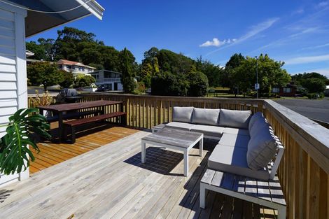 Photo of property in 32 Resthill Crescent, Glenview, Hamilton, 3206