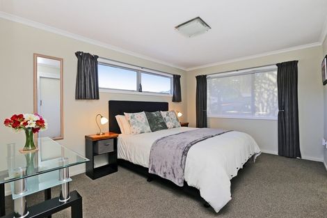 Photo of property in 6 D'arcy Place, Taradale, Napier, 4112