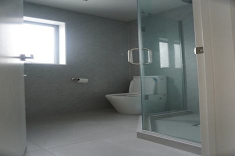 Photo of property in 2 Hoia Street, Papakura, 2110