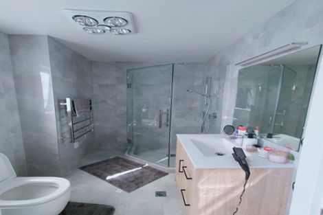 Photo of property in 28 Korokio Lane, Henderson, Auckland, 0612