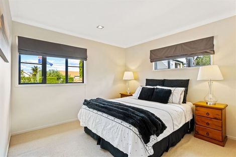 Photo of property in 32 The Avenue, Albany, Auckland, 0632