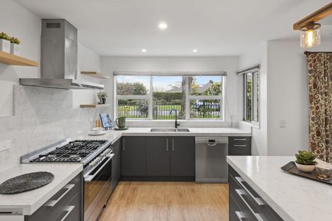 Photo of property in 4 Levinge Lane, Hillmorton, Christchurch, 8024