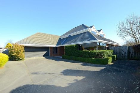 Photo of property in 5 Arundel Gate, Avonhead, Christchurch, 8042