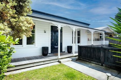 Photo of property in 17 Mcgrath Street, Napier South, Napier, 4110