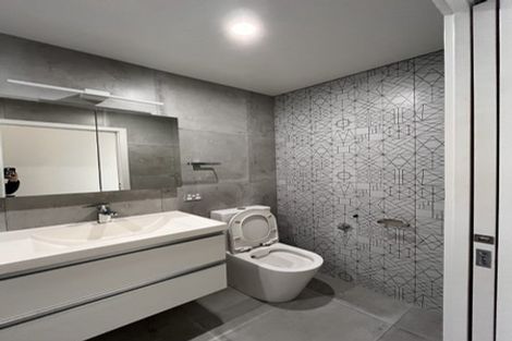 Photo of property in 17 Tuakiri Street, Point England, Auckland, 1072