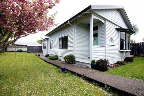 Photo of property in 83 Newcastle Street, Windsor, Invercargill, 9810